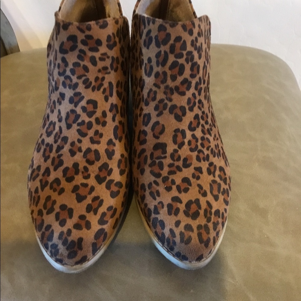 Leopard booties
